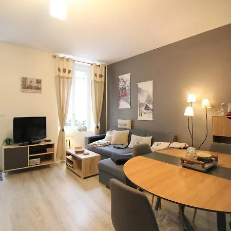 Apartment T2 Bis Au Mont-dore, Centre-ville, Wifi, A 100m Des Thermes - Fr-1-608-47 *