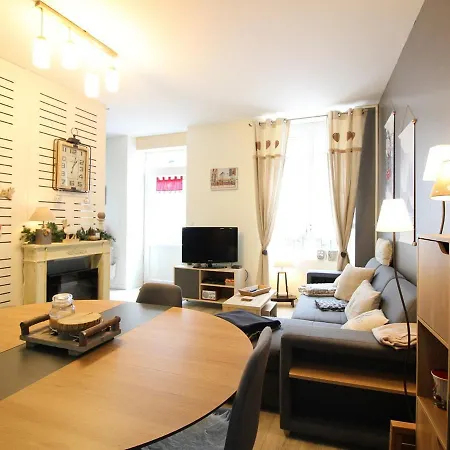 T2 Bis Au Mont-dore, Centre-ville, Wifi, A 100m Des Thermes - Fr-1-608-47 * Le Mont-Dore